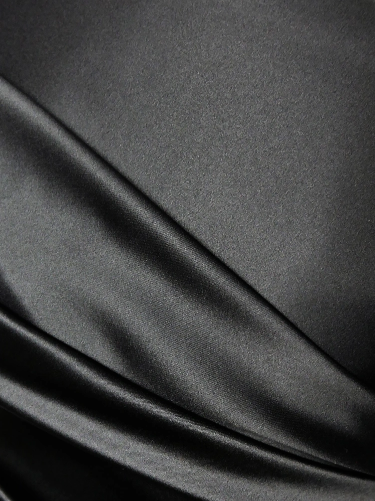 Satyna kolorowa AT-20 czarny