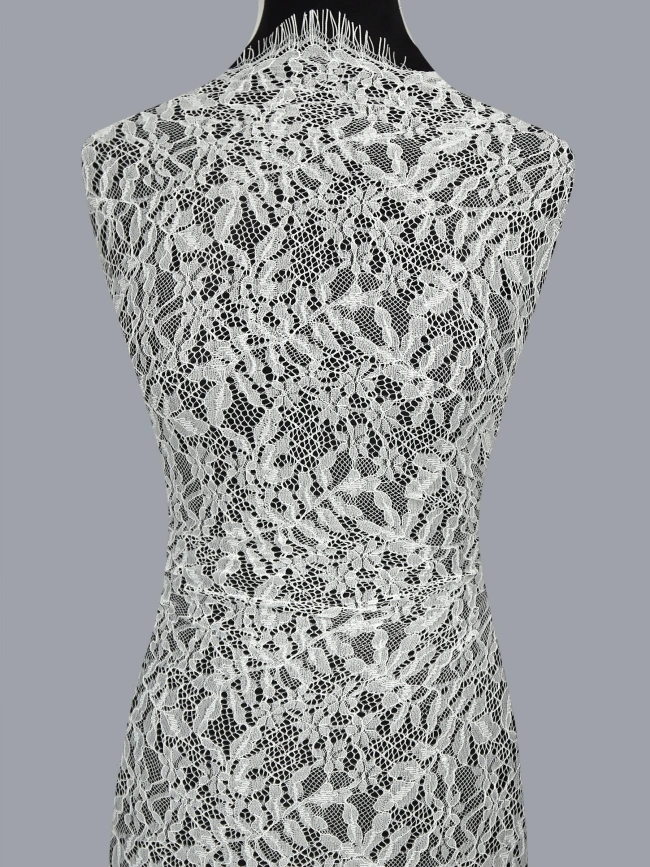 Koronka VS-8 ( kupon 3m )