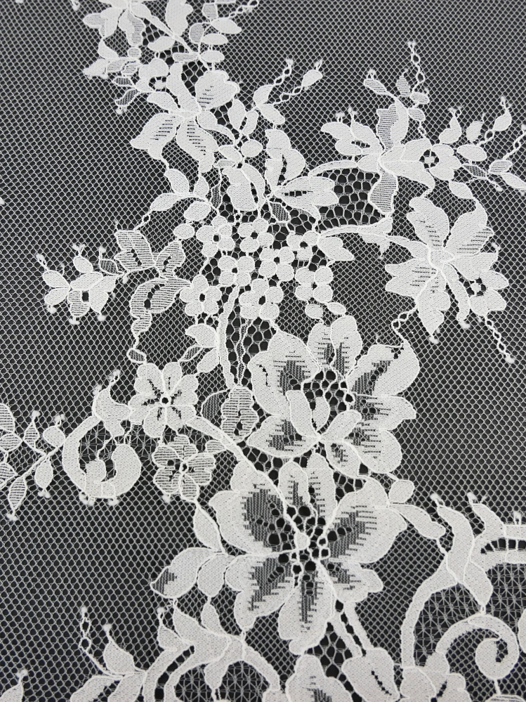 Koronka VL-371 (coupon 3m )