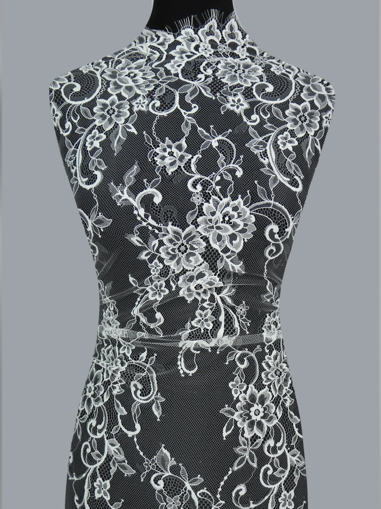 Koronka Francuska HT-159