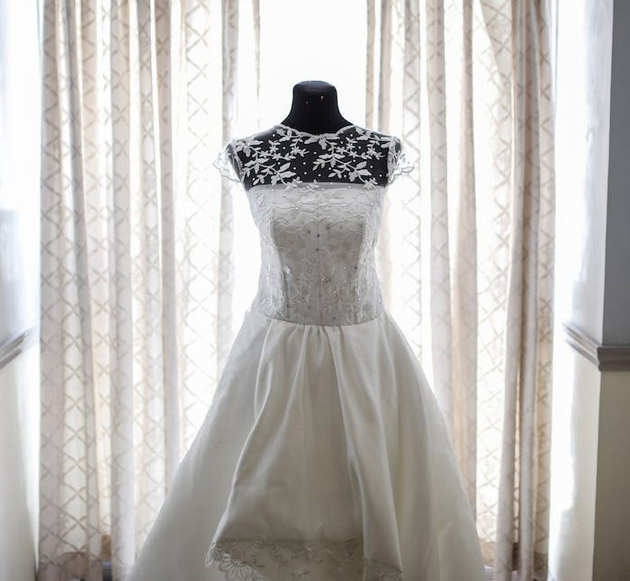 Jaki materiał będzie idealny na suknie ślubną